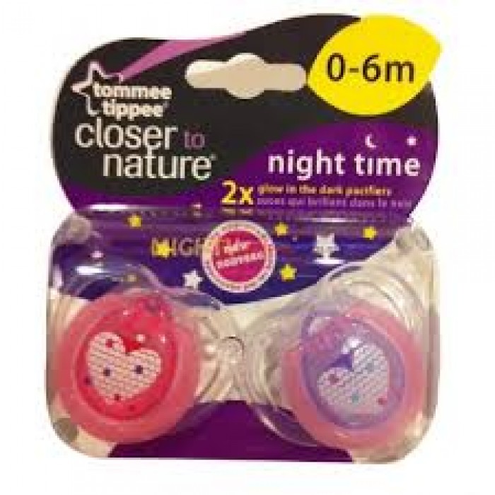 tomme-night-0-6-girl.jpg لهاية الاطفال Tommee Tippee Night Time Pacifier 0-6 month 2 Pcs Pink - الصورة 1